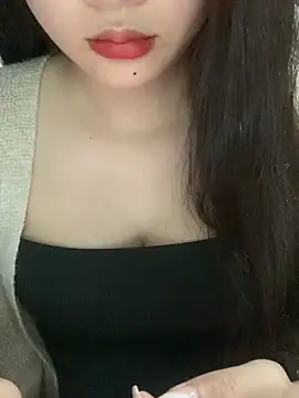 Snapshot of Linhtruong_ chatting on November 2025 12:26:01 PM Linhtruong online show from November 2025 12:26:01 PM