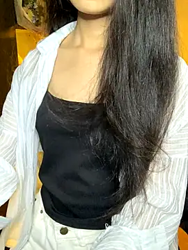 Nhinhi18 online show from September 2025 03:37:02 PM