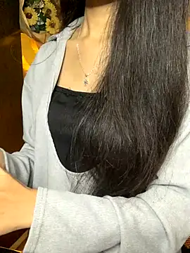 Nhinhi18 online show from October 2025 03:07:01 PM