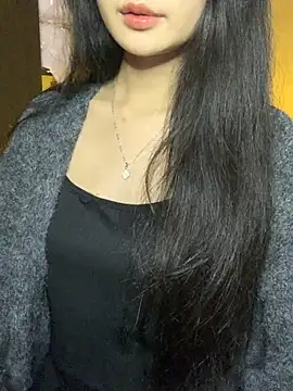 Snapshot of Nhinhi18 chatting on January 2026 02:32:01 PM Nhinhi18 online show from January 2026 02:32:01 PM