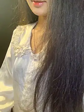 Snapshot of Nhinhi18 chatting on May 2026 02:49:02 PM Nhinhi18 online show from May 2026 02:49:02 PM