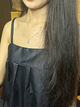 Nhinhi18 online show from July 2026 03:32:01 PM