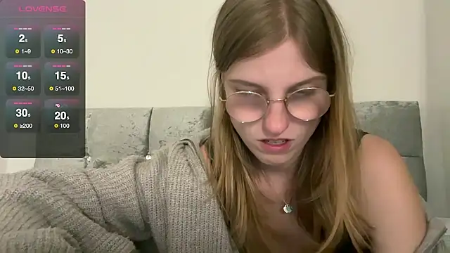 BustyKellyXXX online show from October 2025 06:17:02 PM