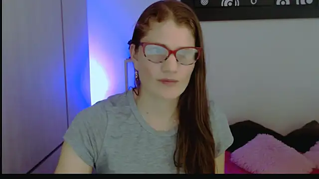 Camila-ventura online show from May 2026 01:06:01 PM