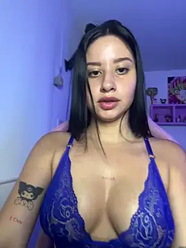 Snapshot of lucy_grey25 chatting on April 2026 05:17:02 PM lucy grey25 online show from April 2026 05:17:02 PM