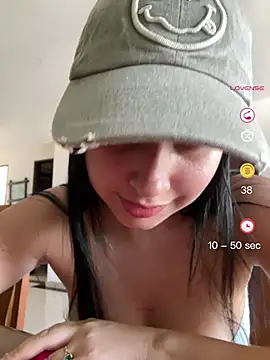 Snapshot of lucy_grey25 chatting on May 2026 03:06:02 PM lucy grey25 online show from May 2026 03:06:02 PM