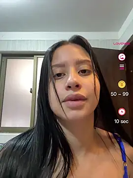 Snapshot of lucy_grey25 chatting on May 2026 05:40:01 PM lucy grey25 online show from May 2026 05:40:01 PM