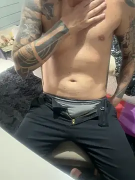 Snapshot of AnimistEquity chatting on November 2025 03:45:01 PM AnimistEquity online show from November 2025 03:45:01 PM