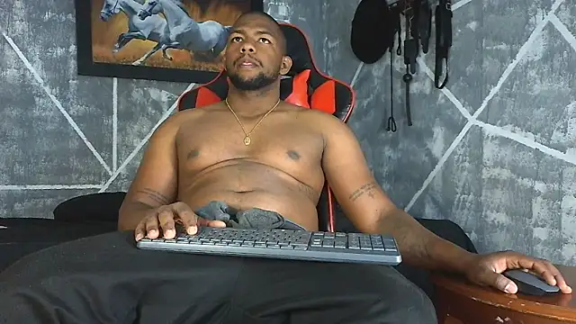 Snapshot of big_blackmen19 chatting on March 2026 03:32:02 AM big blackmen19 online show from March 2026 03:32:02 AM