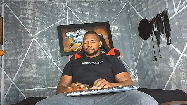 Snapshot of big_blackmen19 chatting on March 2026 01:54:02 PM big blackmen19 online show from March 2026 01:54:02 PM