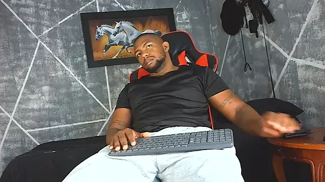 Snapshot of big_blackmen19 chatting on April 2026 06:04:02 PM big blackmen19 online show from April 2026 06:04:02 PM