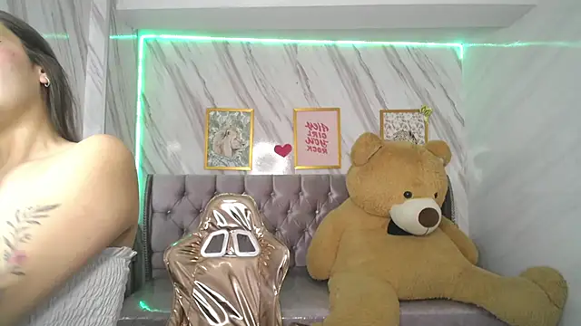  Mia sweet b online show from September 2025 01:00:01 PM