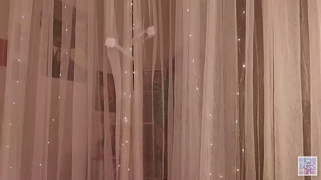 Queen of tease online show from November 2025 09:02:02 PM