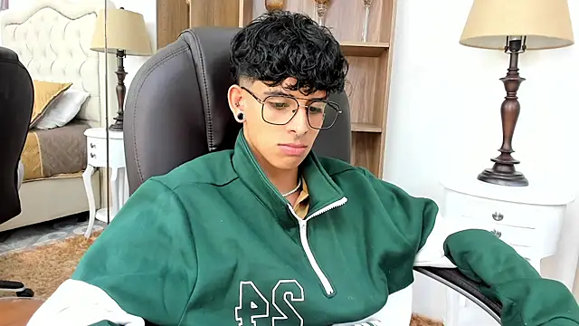 Ibratxandy online show from March 2026 04:25:02 PM