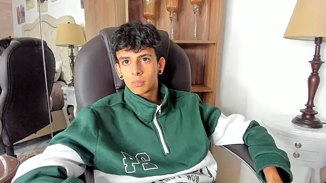 Ibratxandy online show from May 2026 12:02:01 PM