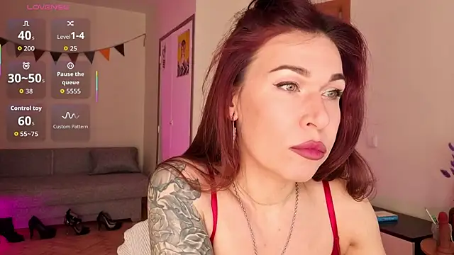 Snapshot of ReginaFoXXXy chatting on April 2026 11:05:01 AM ReginaFoXXXy online show from April 2026 11:05:01 AM