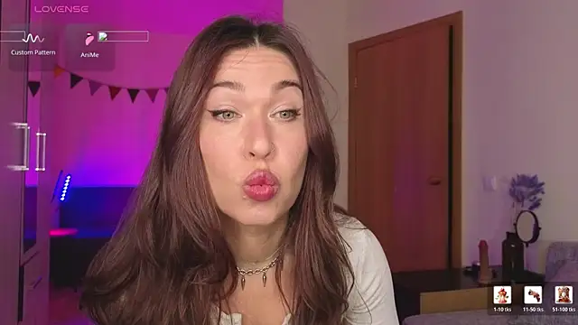 ReginaFoXXXy online show from May 2026 11:51:02 AM