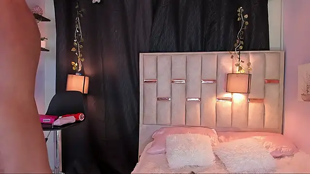 Snapshot of Hanzking01 chatting on November 2025 03:17:01 AM Hanzking01 online show from November 2025 03:17:01 AM