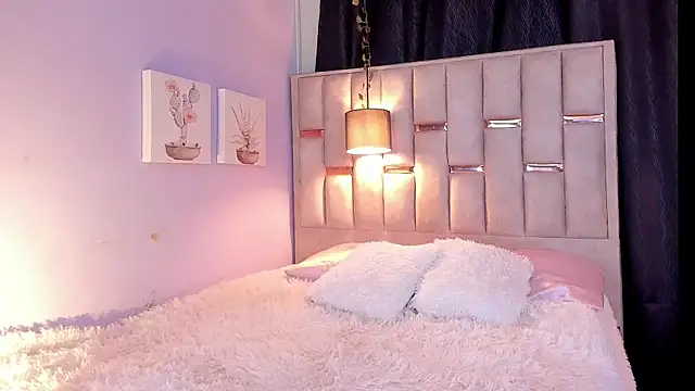 Snapshot of Hanzking01 chatting on November 2025 04:34:02 AM Hanzking01 online show from November 2025 04:34:02 AM