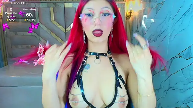 Snapshot of lola_bonnie_r chatting on October 2025 07:36:02 PM lola bonnie r online show from October 2025 07:36:02 PM