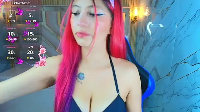 Snapshot of lola_bonnie_r chatting on November 2025 07:35:01 PM lola bonnie r online show from November 2025 07:35:01 PM