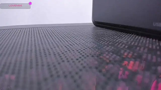 Snapshot of FluffyMelons chatting on March 2026 11:07:02 PM FluffyMelons online show from March 2026 11:07:02 PM