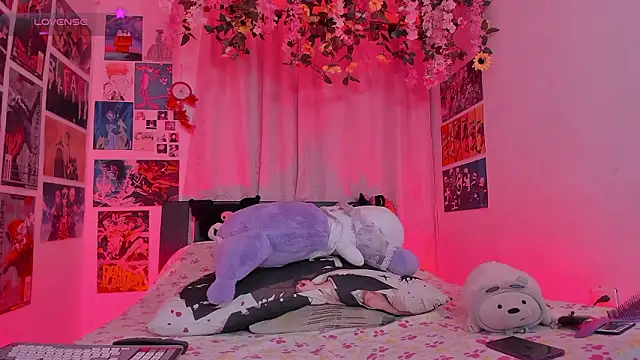 Snapshot of FluffyMelons chatting on March 2026 11:08:01 PM FluffyMelons online show from March 2026 11:08:01 PM