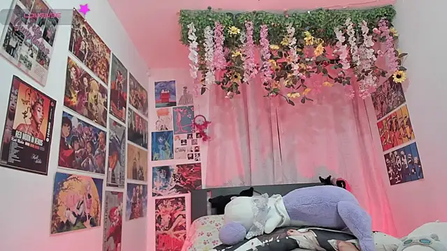 Snapshot of FluffyMelons chatting on April 2026 11:02:01 PM FluffyMelons online show from April 2026 11:02:01 PM