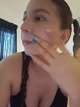 Arianna Moss online show from July 2026 09:55:01 PM