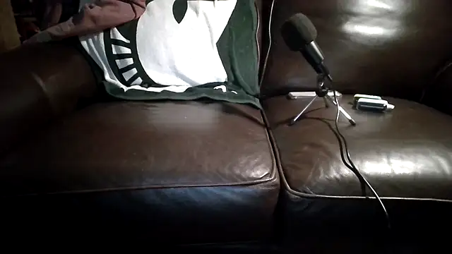 Snapshot of GayMITwink chatting on November 2025 09:10:02 AM GayMITwink online show from November 2025 09:10:02 AM