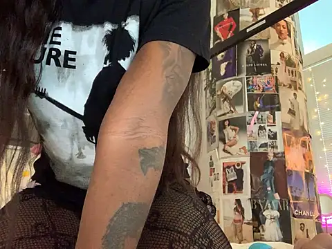 Kylielovesyou online show from February 2026 03:17:02 PM