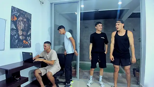 Crazymen hot online show from September 2025 02:11:01 AM