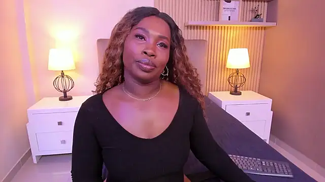 SerenaWinslow online show from January 2026 12:00:01 PM