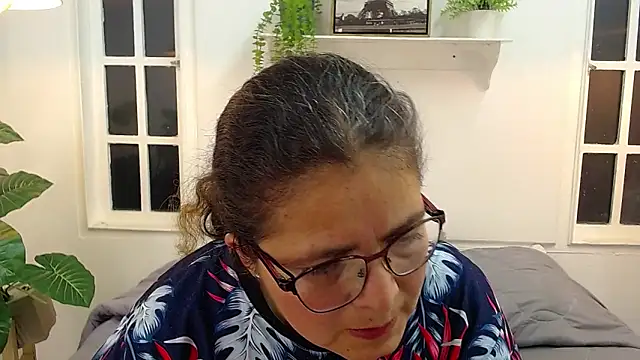 Linda banks  online show from May 2026 01:12:01 AM