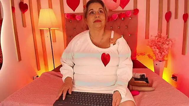 bonny wild online show from February 2026 09:00:02 PM