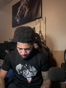 Snapshot of 1mistaGoodWood chatting on January 2026 09:40:02 PM 1mistaGoodWood online show from January 2026 09:40:02 PM