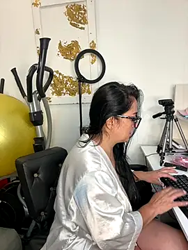 Snapshot of hotadhara01 chatting on November 2025 03:13:02 PM hotadhara01 online show from November 2025 03:13:02 PM