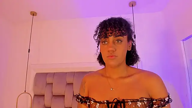 Snapshot of OnlyGia chatting on January 2026 08:44:01 PM OnlyGia online show from January 2026 08:44:01 PM