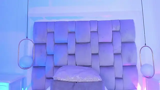 Snapshot of OnlyGia chatting on January 2026 03:11:01 AM OnlyGia online show from January 2026 03:11:01 AM