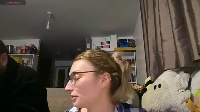 Snapshot of harleyblair chatting on March 2026 11:08:01 PM harleyblair online show from March 2026 11:08:01 PM