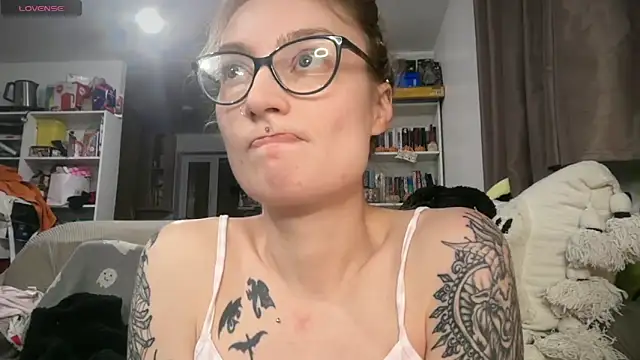 Snapshot of harleyblair chatting on March 2026 09:19:02 PM harleyblair online show from March 2026 09:19:02 PM