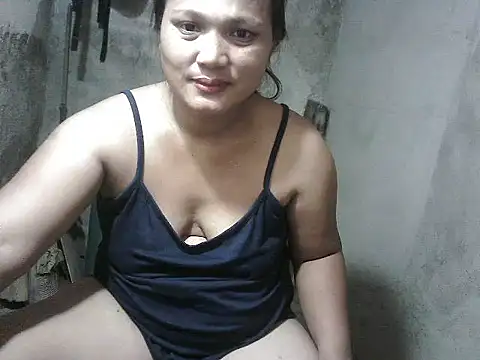 lady helen00 online show from July 2026 12:01:02 PM
