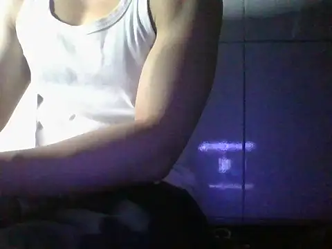 malacobi0 online show from May 2026 06:49:02 PM
