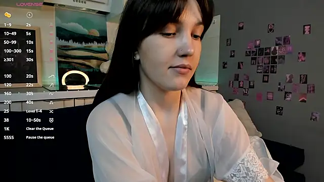 MalvinaDream online show from April 2026 12:55:02 AM