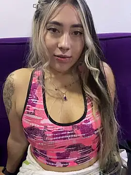  ManuVeelez online show from September 2025 03:08:02 AM