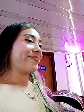  ManuVeelez online show from February 2026 04:28:02 AM