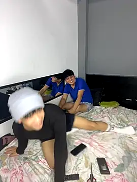 Snapshot of Kailertwink chatting on October 2025 05:19:02 AM Kailertwink online show from October 2025 05:19:02 AM