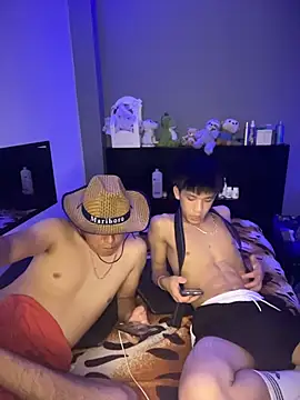 Kailertwink online show from February 2026 04:30:01 AM