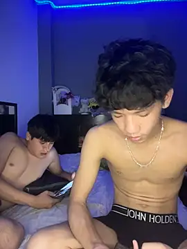 Kailertwink online show from June 2026 09:14:01 PM