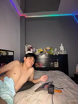 Kailertwink online show from June 2026 04:38:02 PM